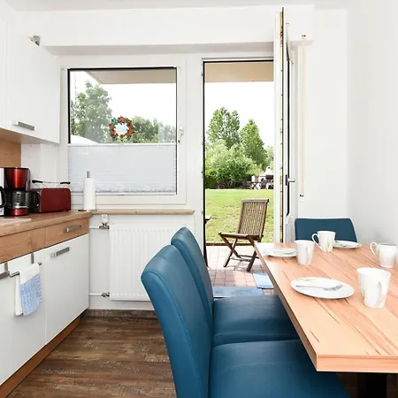 Zur Moewe 5 إِزينتْس